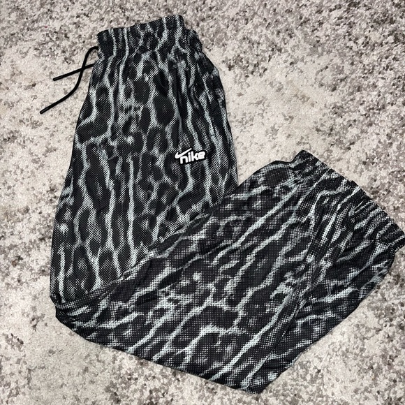 Nike special edition windbreaker joggers - Picture 1 of 3